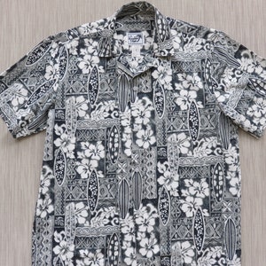 Hawaiian Shirt Men - Hawaii Shirt - Mens Hawaiian Shirt Size Medium - PARADISE STYLE Aloha Shirt - Surfboards, Hibiscus, Tropical Tapa