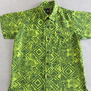 BOYS Hawaiian Shirt, TANOA SAMOA Block Tile Art Samoan Shirt Polynesian Tribal Design Like New Aloha Shirt 100% Cotton Youth Size 14