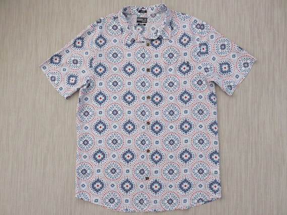 athletic fit hawaiian shirt