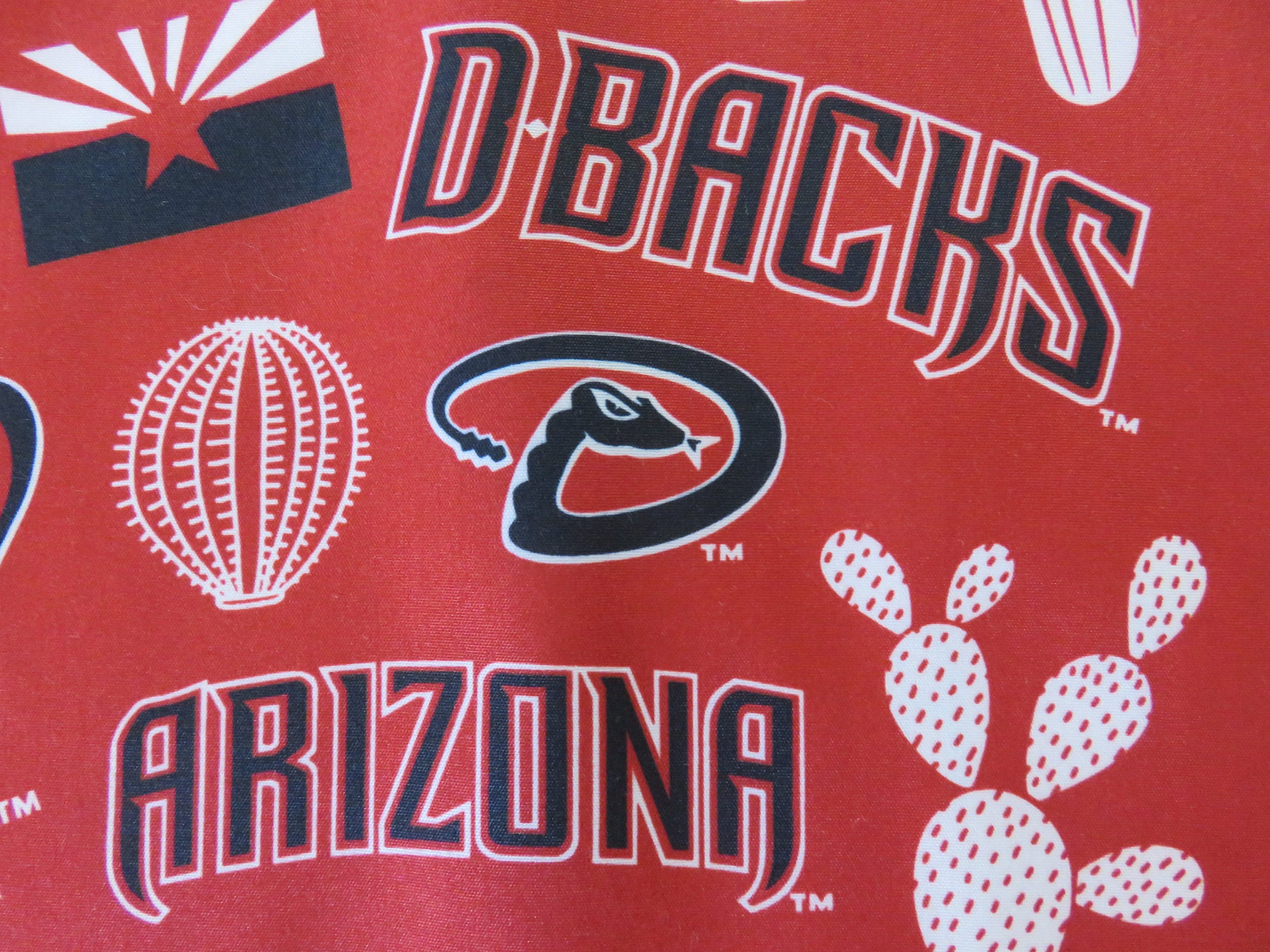 Mlb Arizona Diamondbacks Red Gold Baby Yoda Trendy Hawaiian Shirt