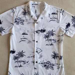 Camicia hawaiana da uomo PALMWAVE, camicia hawaiana con mappa delle isole hawaiane, camicia da surfista tropicale, 100% cotone, taglia S da uomo.