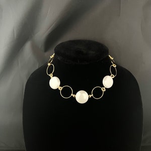 White coin pearl choker-wedding jewelry-Free shipping-Artisan jewelry-bridal necklace-Handmade fashion jewelry.