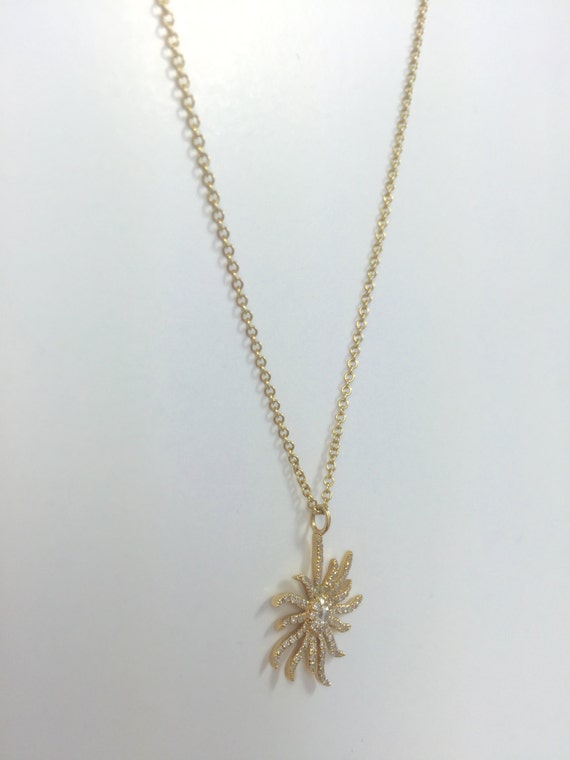 14K Gold Sun Shape Diamonds Pendant 