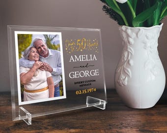 Custom Couple Photo Frame - Engraved Glass Keepsake for Anniversaries