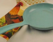 Vintage turquoise Prizer-Ware USA enameled cast iron skillet, CS-858. 1950s cookware for vintage kitchen display. Gift for foodie, cook. Old