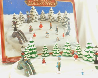 Magnetic Skate Pond Large Vintage Wonderland Skaters Pond Electric Musical Ice Village For Magnetic Skating Holiday Skater Christmas Decor Display