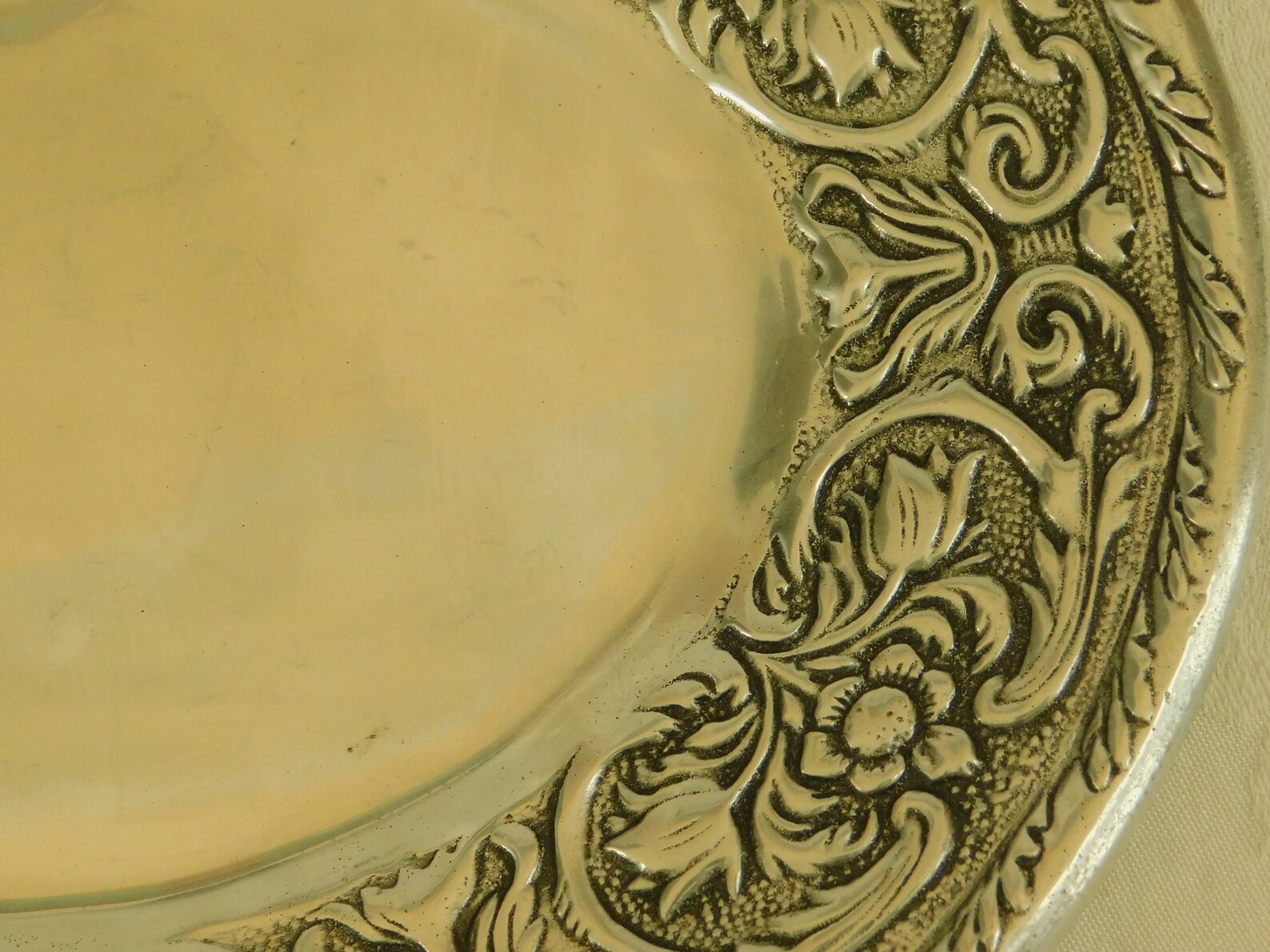 Vintage Wilton armetale RWP pewter platter from Wilton Co. Etsy