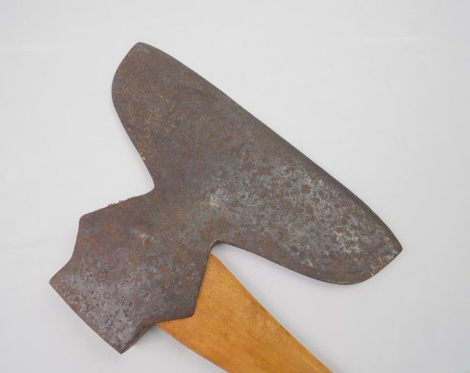 Antique Broad Axe, Single Right Bevel. Vintage Broad Headed Axe. Iron