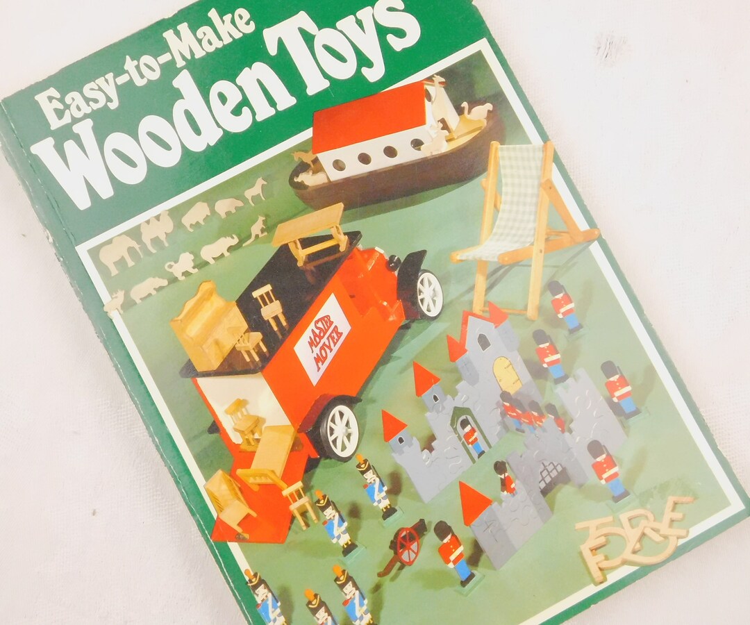 Easy to Make Wooden Toys by Terry Forde. Softcover How to Book for