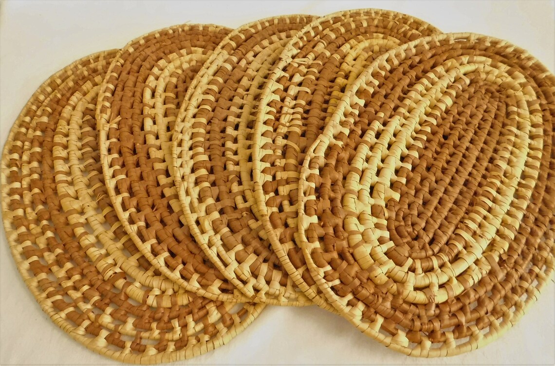 Set of 5 vintage boho brown woven placemats. 1970s oval raffia Etsy