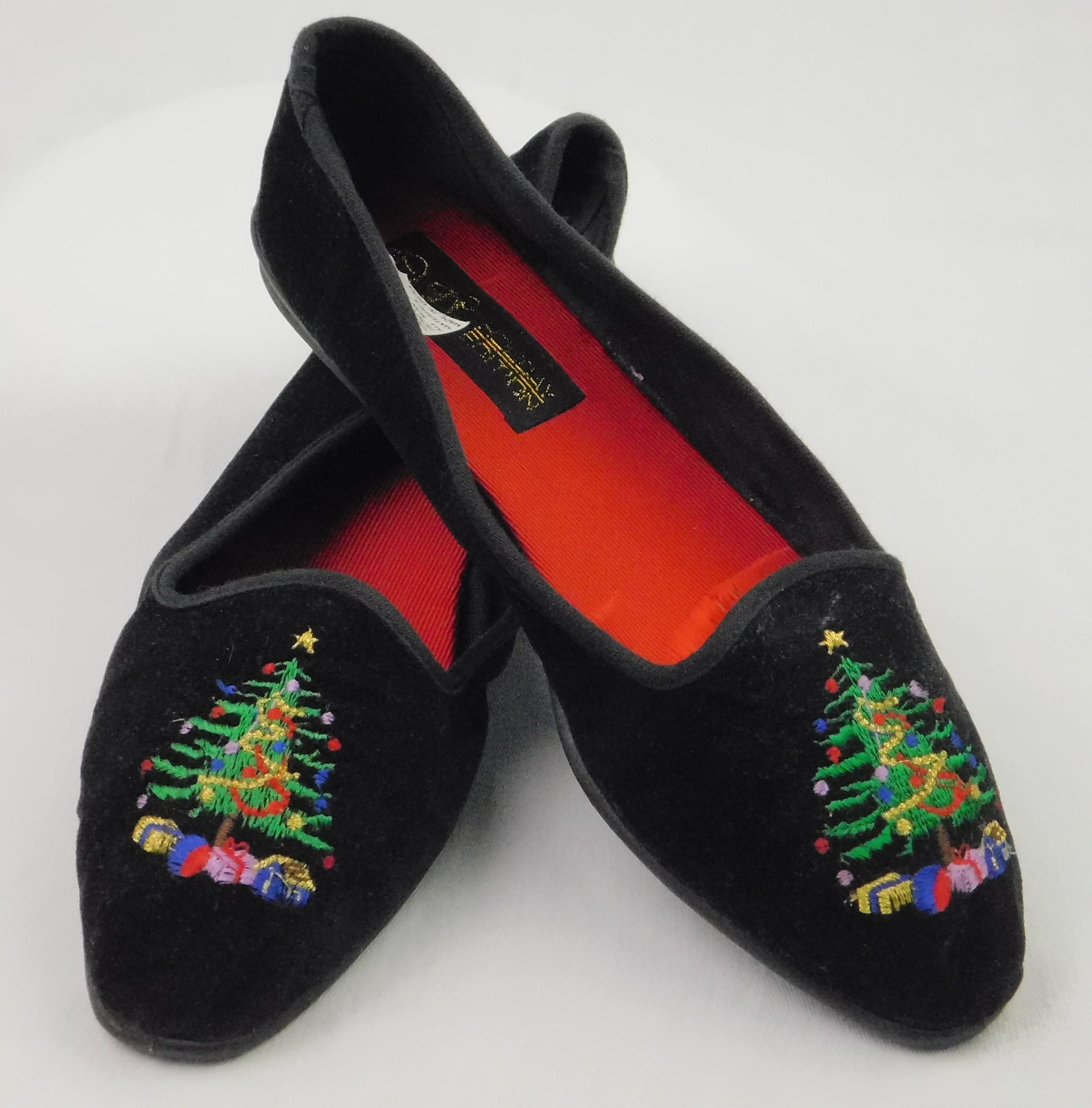 Vintage Christmas Shoes Embroidered With Christmas Tree. Holiday