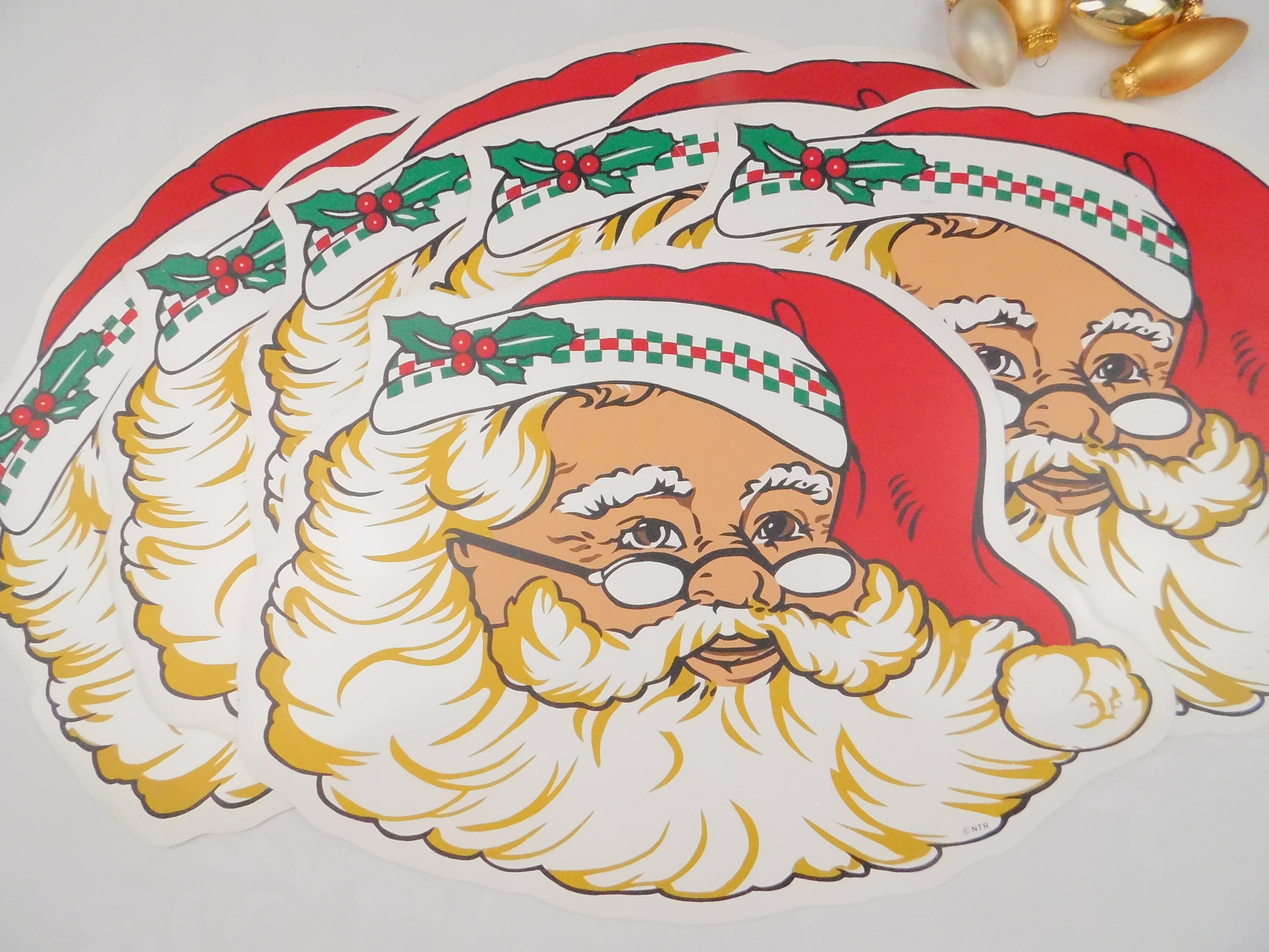 4 Servietten Weihnachtsmann mit Renntier Santa Claus 4 Servietten Weihnachtsmann mit Renntier Santa Claus