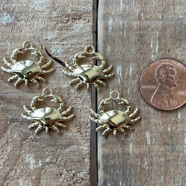 Small shiny Crab gold plated brass charm 20mm, 1 piece