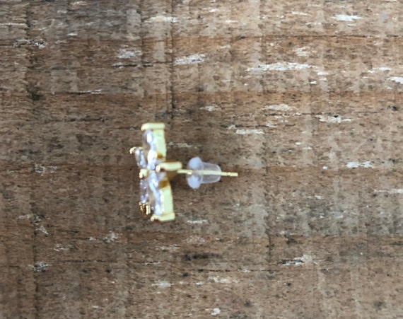 キュービックジルコニア ゴールドメッキ フラワー 15 mm スタッド