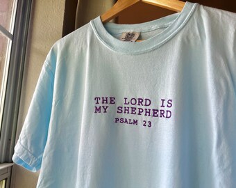 Psalm 23 Broderad T-shirt: Kristna kläder