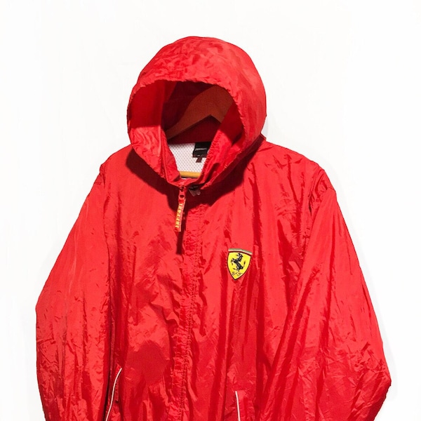 FERRARI SCUDERIA  Authentic F1 Formula Windbreaker jacket Size M new with  tags