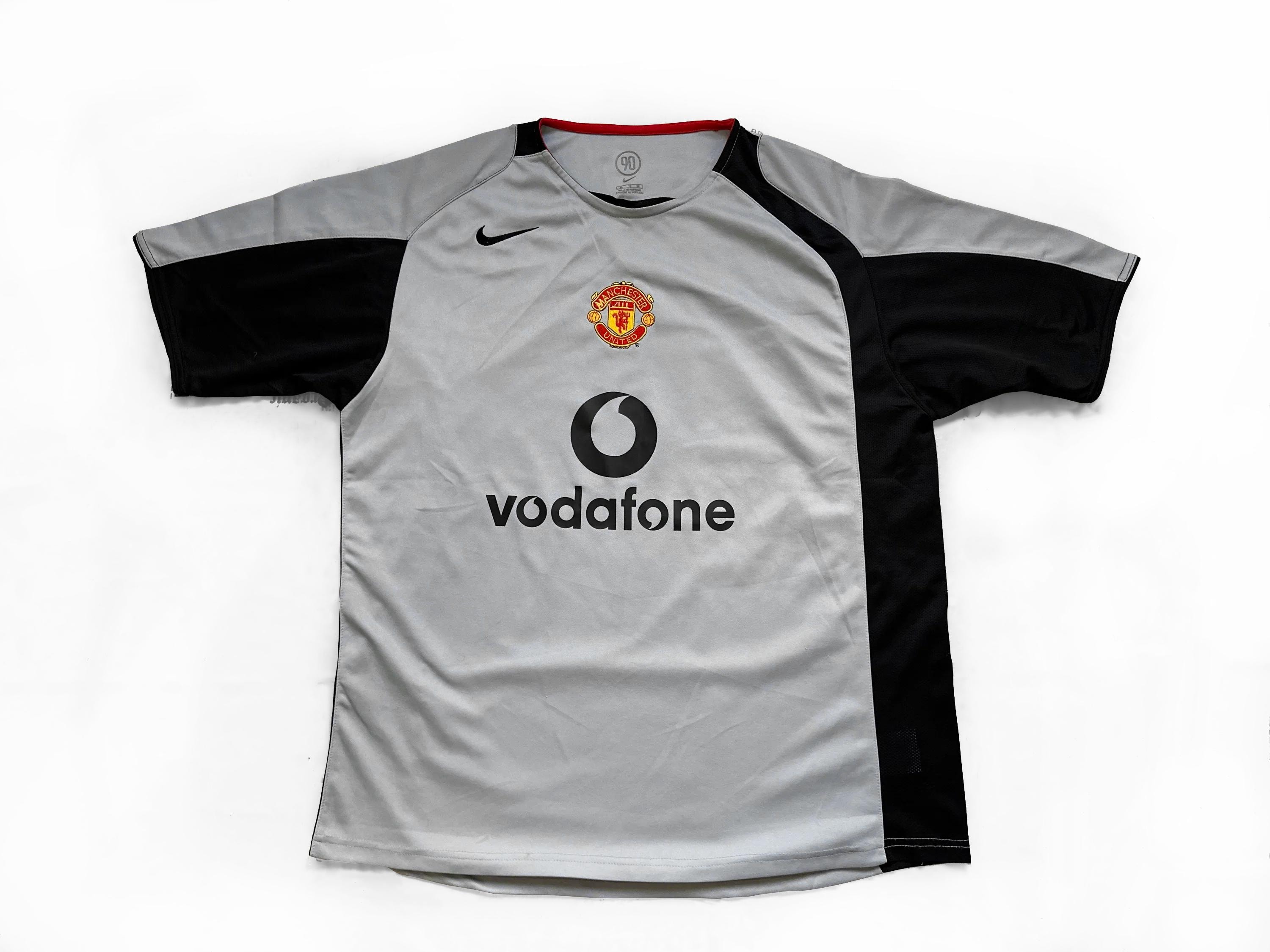 Vodafone Man Utd Black White Kit Manchester United 2003-04 Away