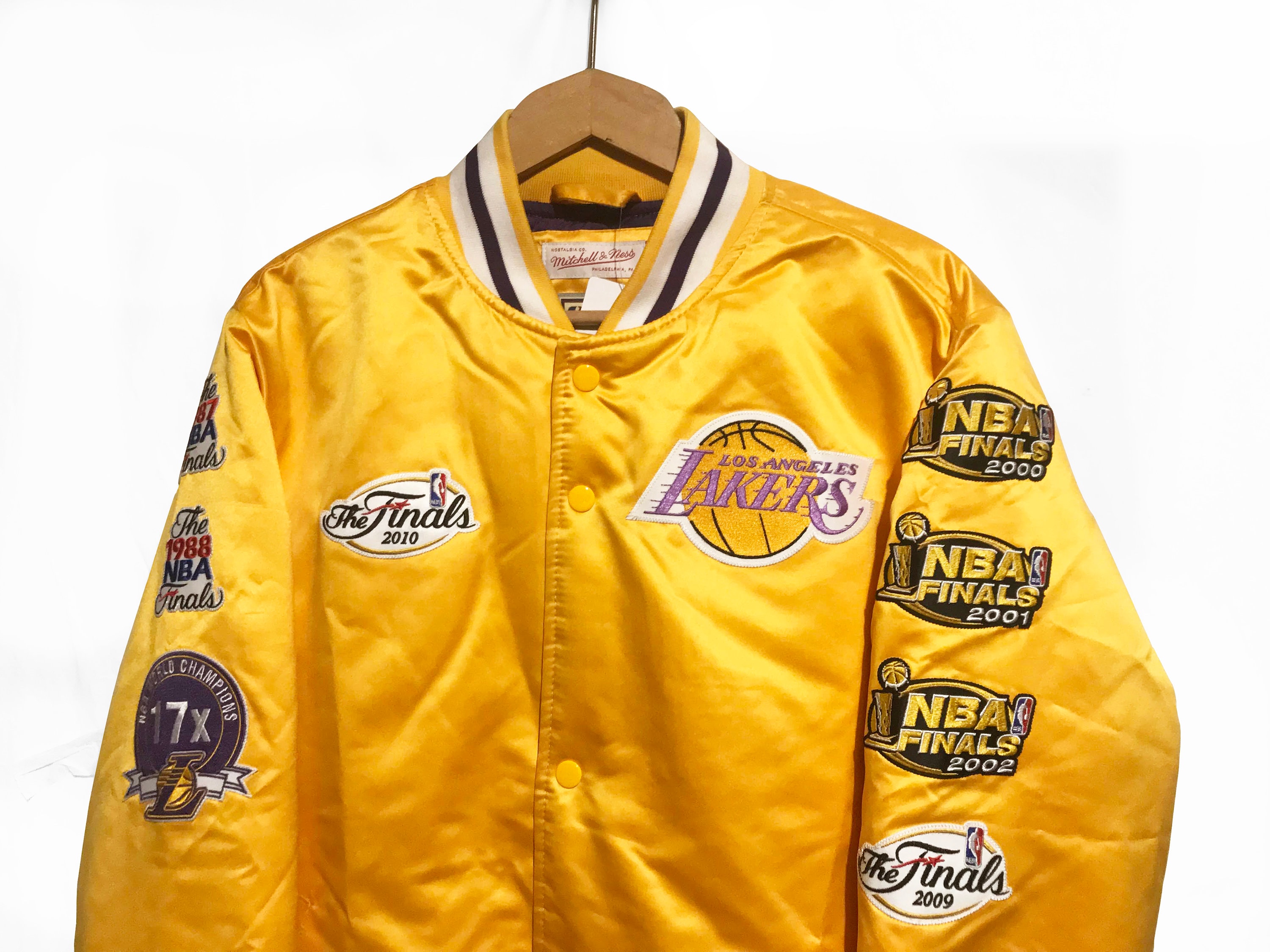 Mitchell & Ness Knicks Big & Tall Gold Satin Jacket