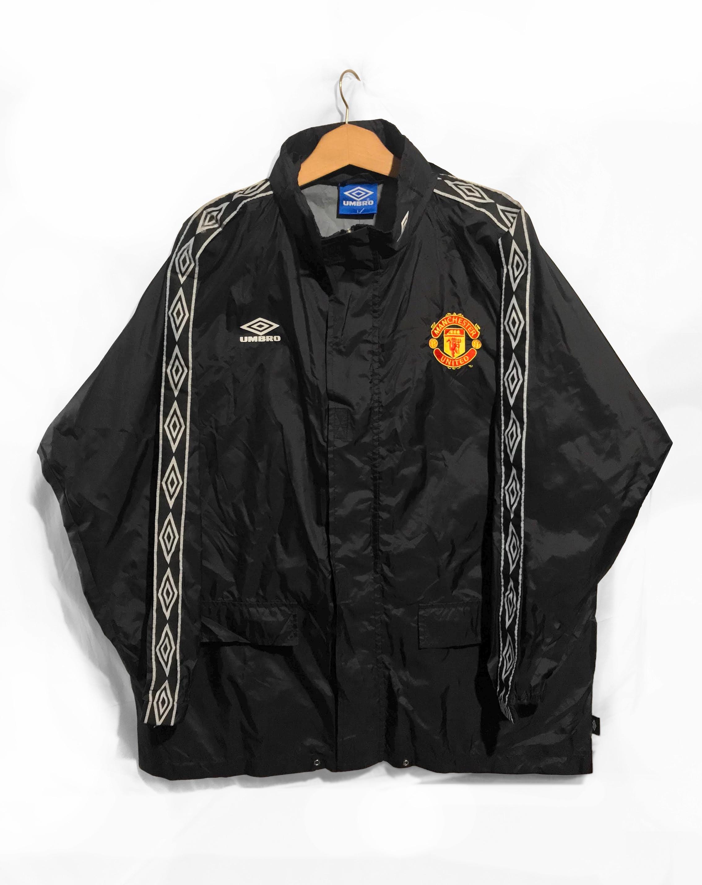 MANCHESTER UNITED Umbro 1998-99 Season Windbreaker Jacket MANCHESTER UNITED Umbro 1998-99 Season Windbreaker Jacket
