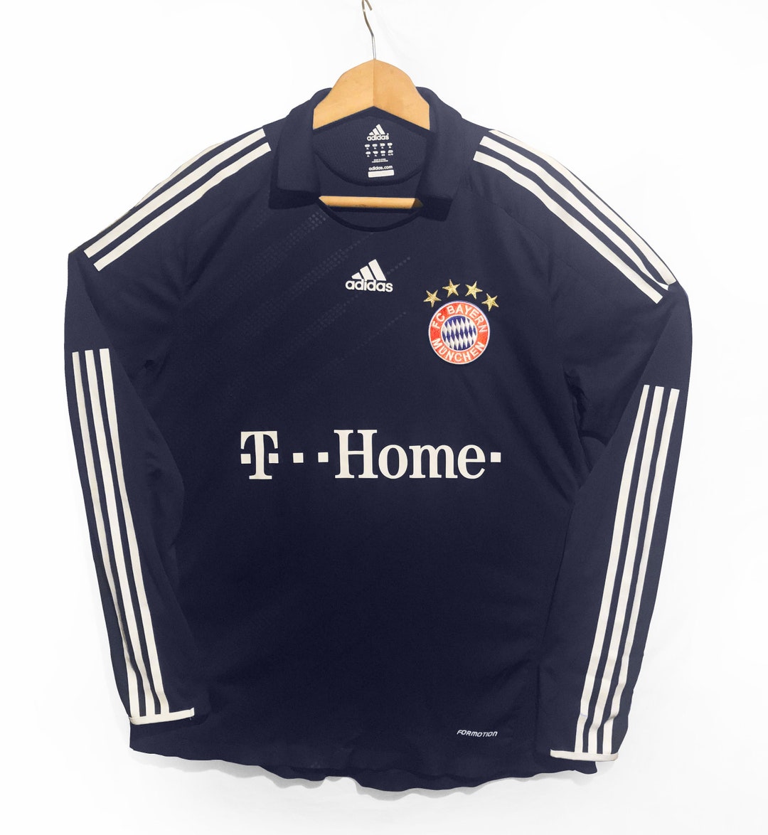 Bayern Munich 2008-10 Away Football Shirt Soccer Jersey Lucio #3