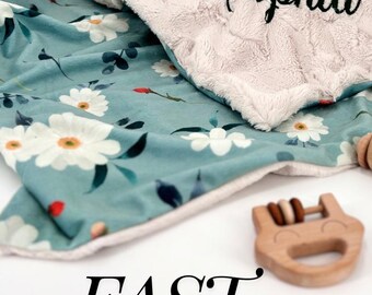 Personalized Baby Blanket Floral Baby Shower Gift Custom Baby Daisy Print Girl Blanket Newborn Gift Soft Minky Nursery Decor Tummy Time