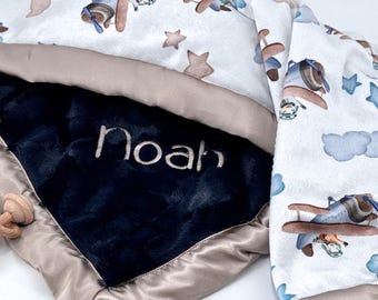 Personalized Airplane Blanket Baby Shower Gift Idea for Nursery Wall Decor Aviation Theme Baby Room Comfort Blanket Custom Name Baby Gift