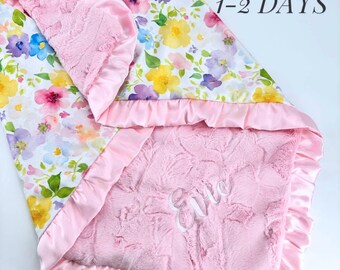 Floral Minky Blanket Baby Gift for Nursery Bedding Set Custom Baby Room Decor Pink Satin Trim Ruffle Edge Comfort carseat Blanket Soft Touch