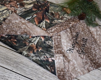 Personalized Camo Blanket, Minky Deer Blanket, Baby Boy gift, Woodland blanket, monogram deer, fawn crib bedding, woodland animals blanket