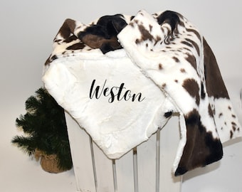 Personalized plush baby blanket, cow minky blanket with name, Cow skin blanket, Cowhide Western Newborn baby gift, highland cow baby gift