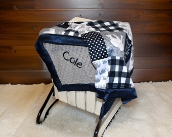 Personalized elephant blanket, Blue Elephants blanket boy baby gift, baby elephant crib bedding, Elephant theme baby quilt, new baby gift