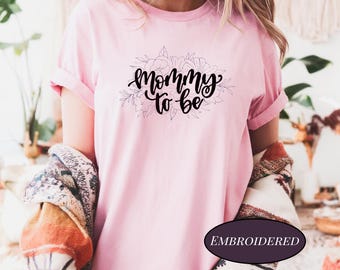 Pregnancy Announcement Maternity Tee Gift for Mom to Be Baby Bump Cute Pregnancy Tshirt baby shower gift yes I am pregnant gift for New Mom