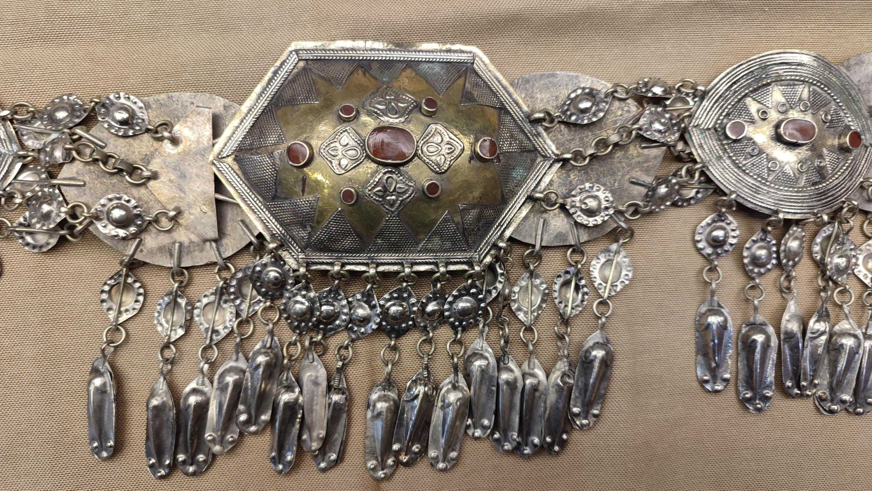 Vintage Afghan / Turkman metal Belt Vintage Turkmen & Afghan Handmade Silver Plated and Natural  main image 4