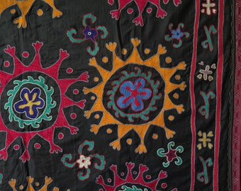 Vintage Silk Embroidered Suzani: Uzbekistan Cotton Textile, 1950s