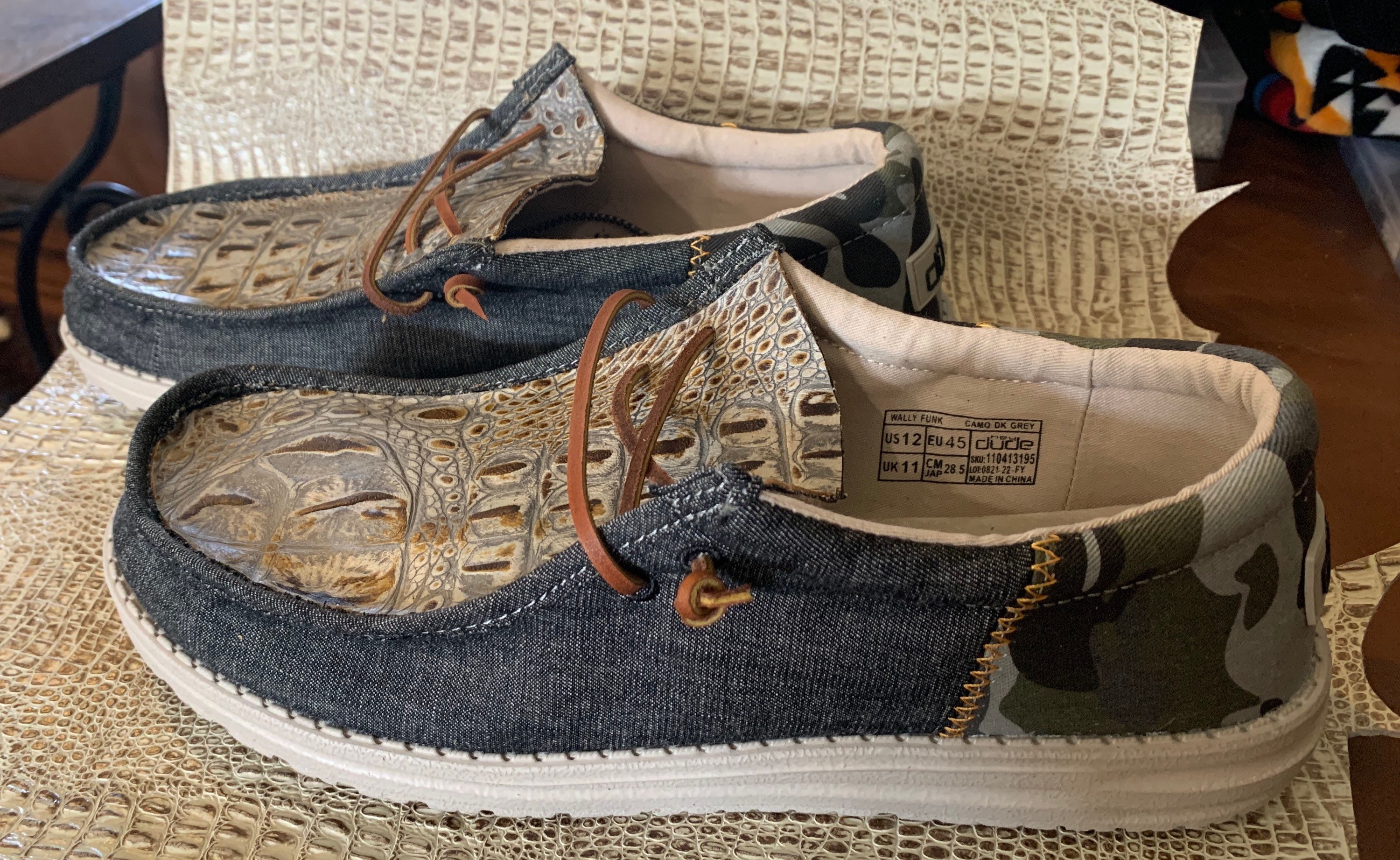 Mens Alligator Customized Hey Dude - Etsy