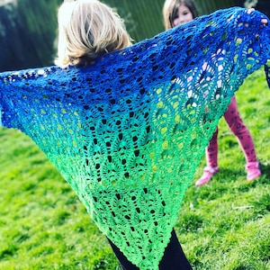 lost souls shawl//vibrant shawl//green and blue shawl//skull gift//skull clothing