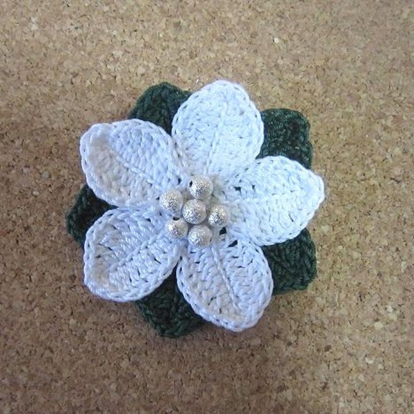 New!! Handmade lace crochet white poinsettia brooch corsage
