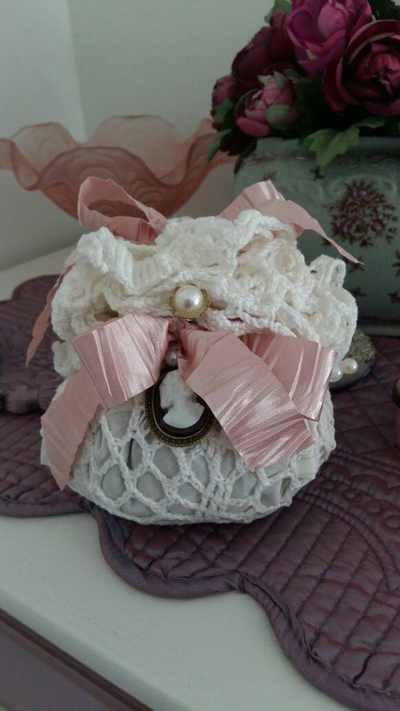 Pochon de Lavande Shabby Fait Main Orné Noeud et Perles