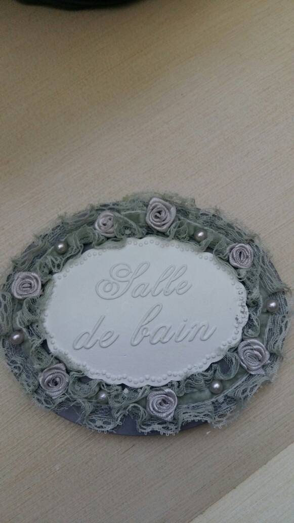 Décor Mural Romantique Plaque Message Sdbain Dentelle Roses Perles Velours en Gris