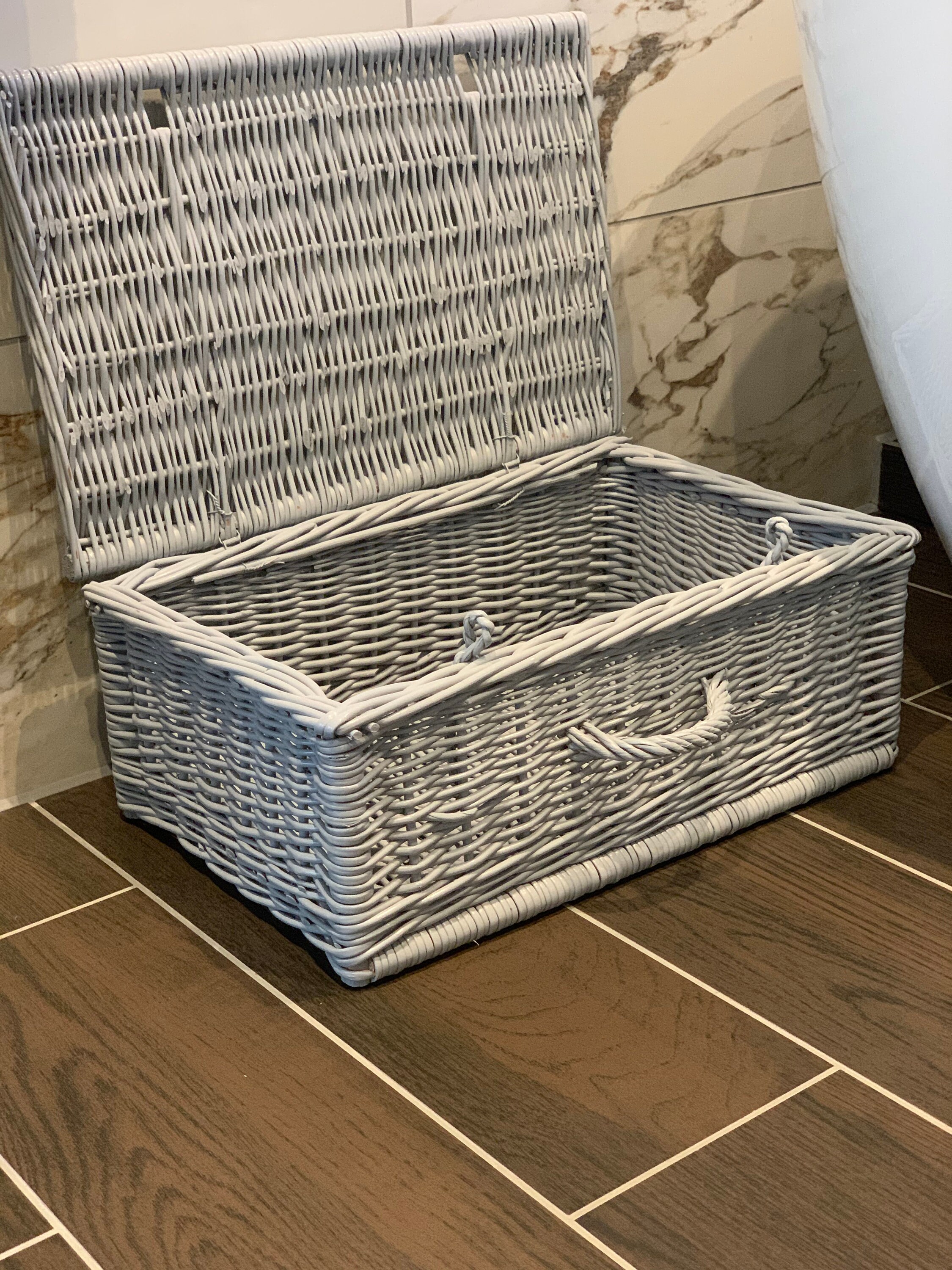 Grey Wicker Baskets With Lid / Hamper Baskets With Lid and Etsy UK