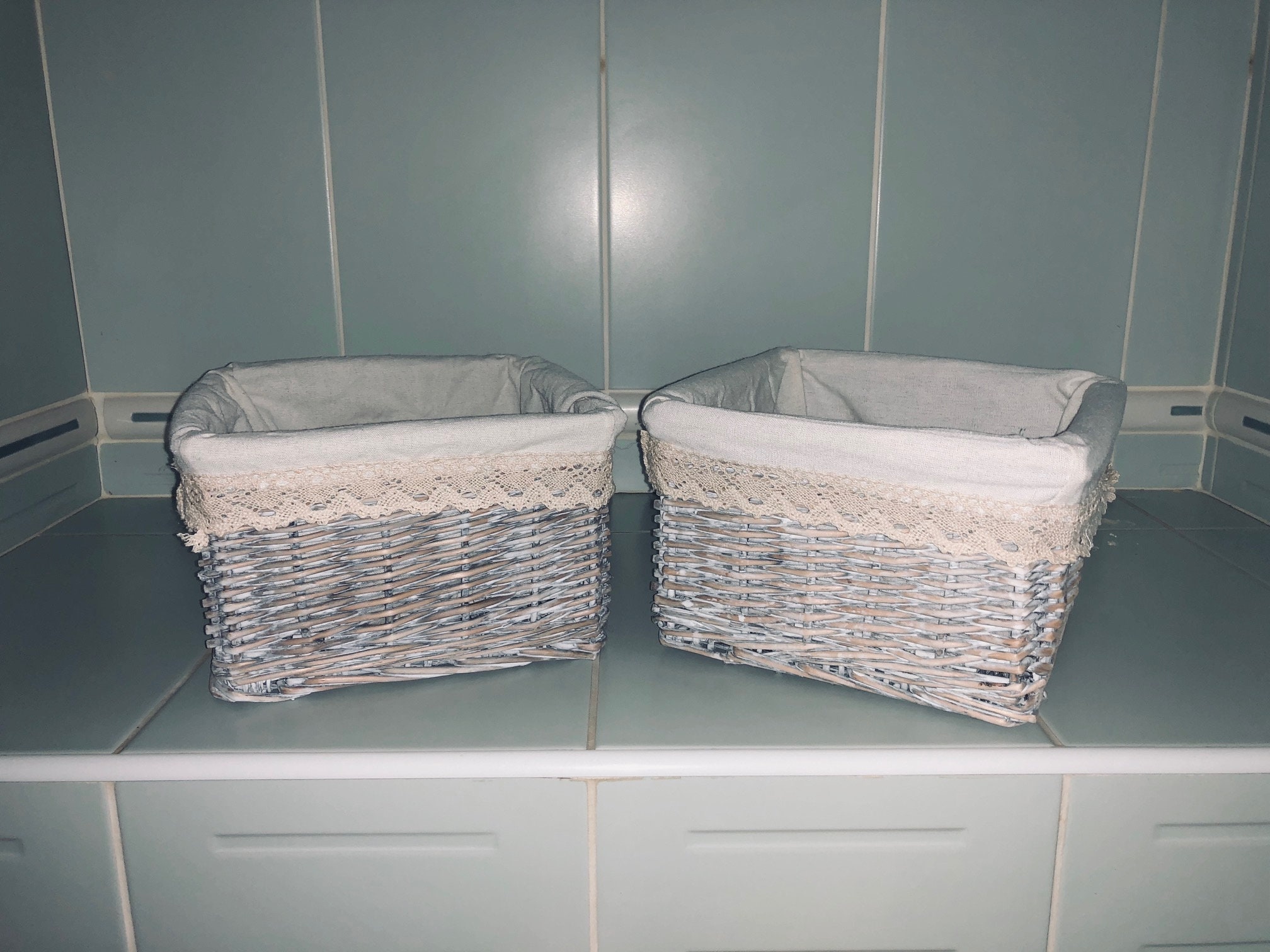 2x Small Grey Wicker Storage Baskets Shabby Chic Rustic Etsy.de