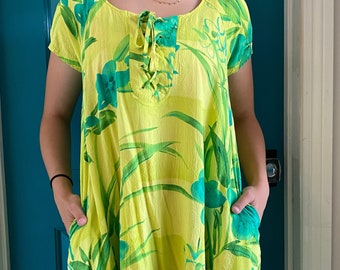 Vintage Jams World Reversible Hawaiian Dress Sexy n Cute, 2 side Pockets Sz Sm Chartreuse & Turquoise w/ lace up front, Great Condition!