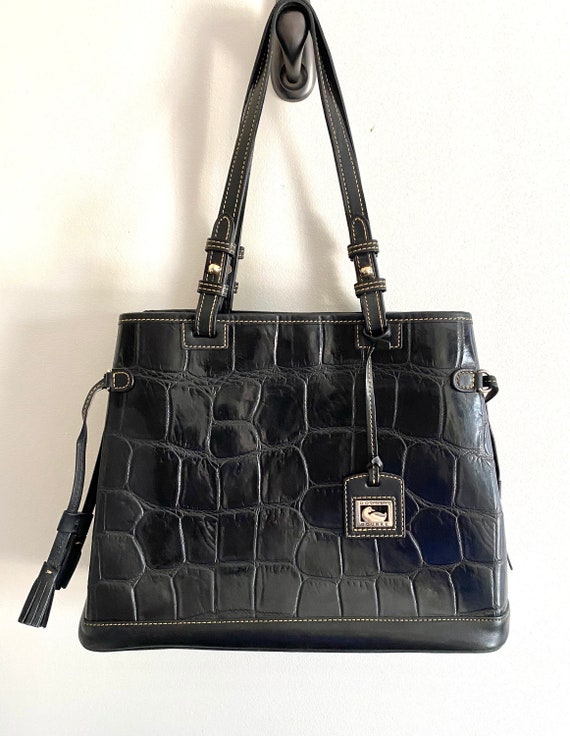 Dooney and bourke black handbag hotsell