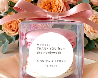 10 juegos de elegantes cajas de regalo transparentes personalizadas con tipografía Serif y cintas, con el mensaje "Gracias de los recién casados".