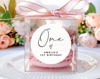 10 juegos de cajas personalizadas para regalos de cumpleaños con cintas y pegatinas personalizadas.
