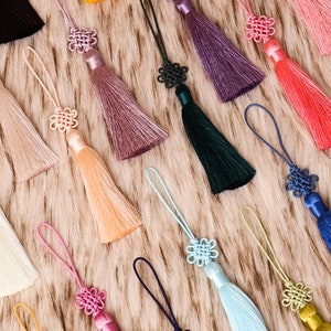 1 Korean tassel for hanbok norigae and gift wrapping