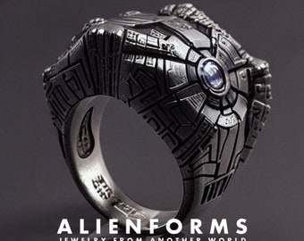 geek ring, sci-fi Geek ring, scifi ring, cyberpunk ring, gamer ring, biomechanical futuristic, alien gothic, ring