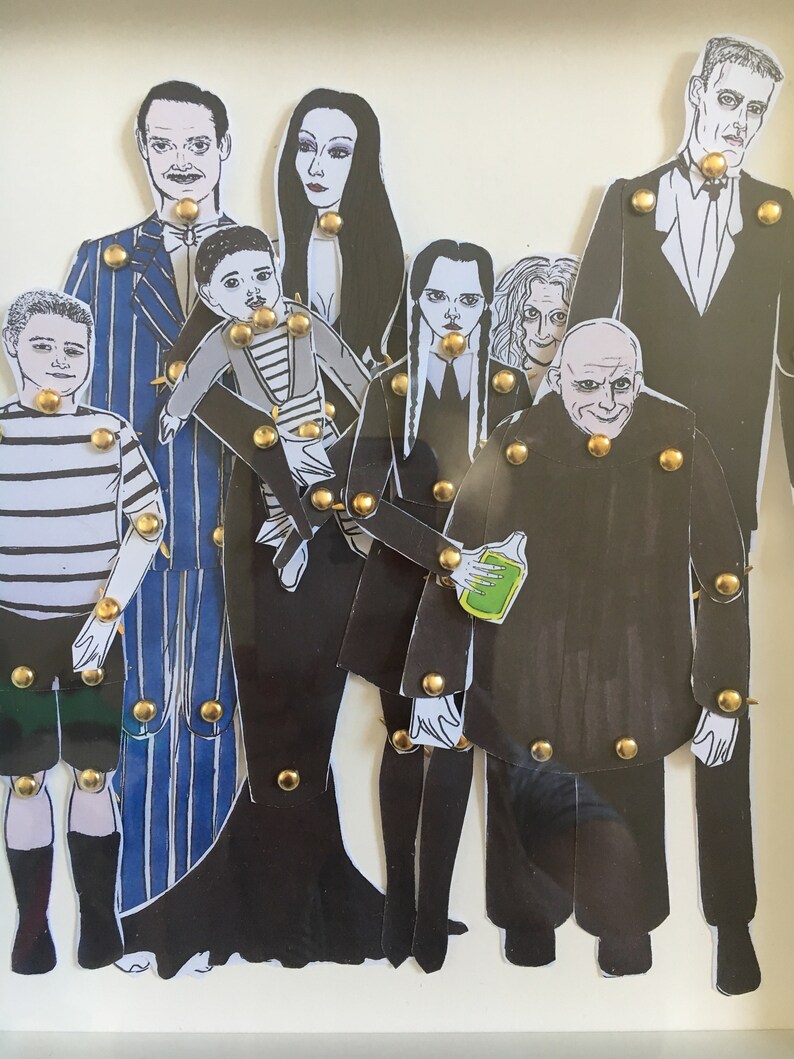 La Famille Addams 1 Dessin Anime Addams Famille imprimé encadré mercredi Addams ensemble de | Etsy