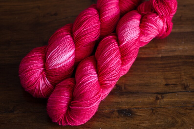 Cereza \u2013 Samba \u2013 MerinoNylon sock yarn