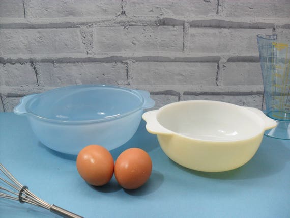 Jaj Pyrex Sprayware Pastel Mixing Bowls X 2 Lemon Yellow & Light Blue 1960s  Casserole Dish Vintage Cookware Retro Baking Bright Kitchenalia 