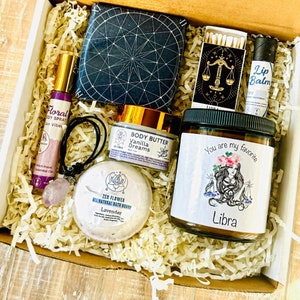 Libra Birthday Candle Gift, Harmonious Zodiac Spa Set, Balanced Horoscope Glow, Astrology Gift for Her